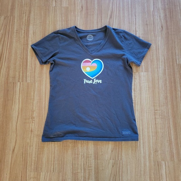 Life Is Good Top Shirt Womens Medium Gray True Love Heart Short Sleeve Basic - Picture 2 of 13